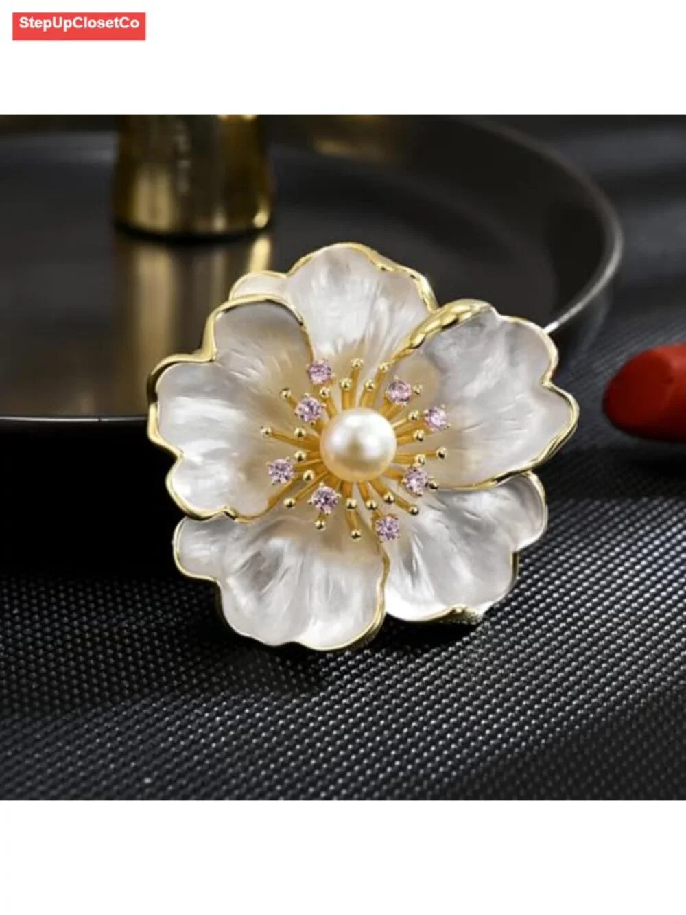 Elegant Flower Pearl Brooch Pin for Women Gold Plated Copper Safety Pin